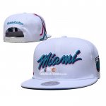 Cappellino Miami Heat Mitchell & Ness Bianco2